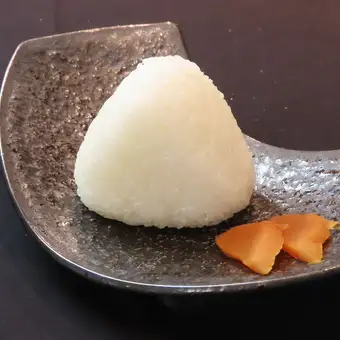 天草塩の塩おにぎり
