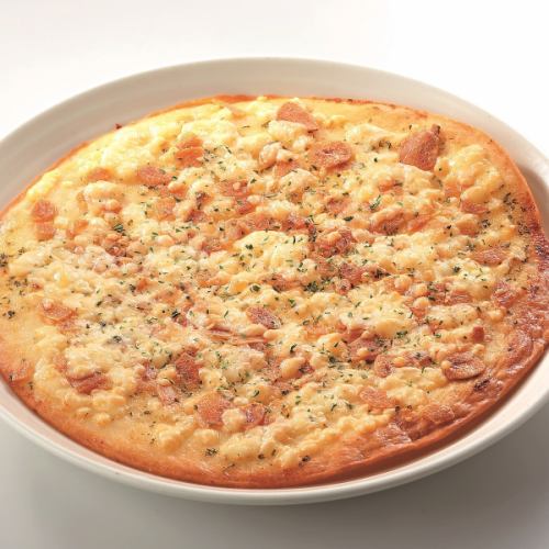 garlic flavored pizza