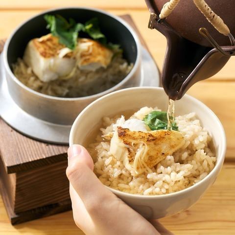 夏限定！季節の釜めし　真鯛の釜めし