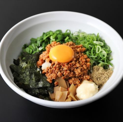 ランチはまぜそば専門店を限定で営業しております!