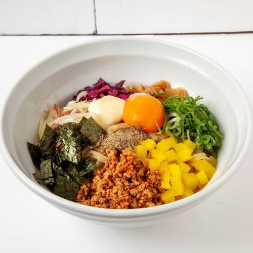 和風まぜそばや台湾まぜそば、カレーまぜそばをご用意!