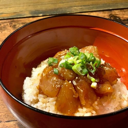 天然もちびんマグロの漬け丼