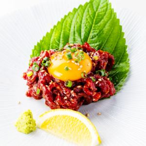 和牛炙りユッケ