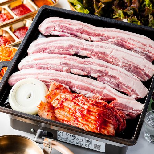 韓国本場のサムギョプサル専門店