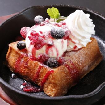 Fluffy thick cut French toast