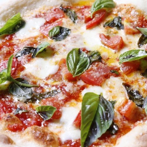 Margherita pizza (Neapolitan type)