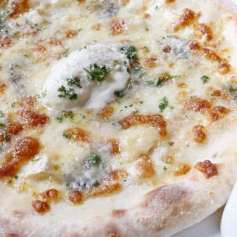 Luxurious pizza with 6 kinds of cheese (Neapolitan type)
