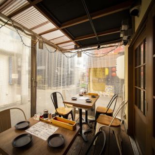 夜風を感じながら、鉄板料理とお酒が楽しめます！