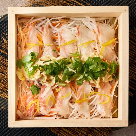 真鯛と湯葉のせいろ蒸し