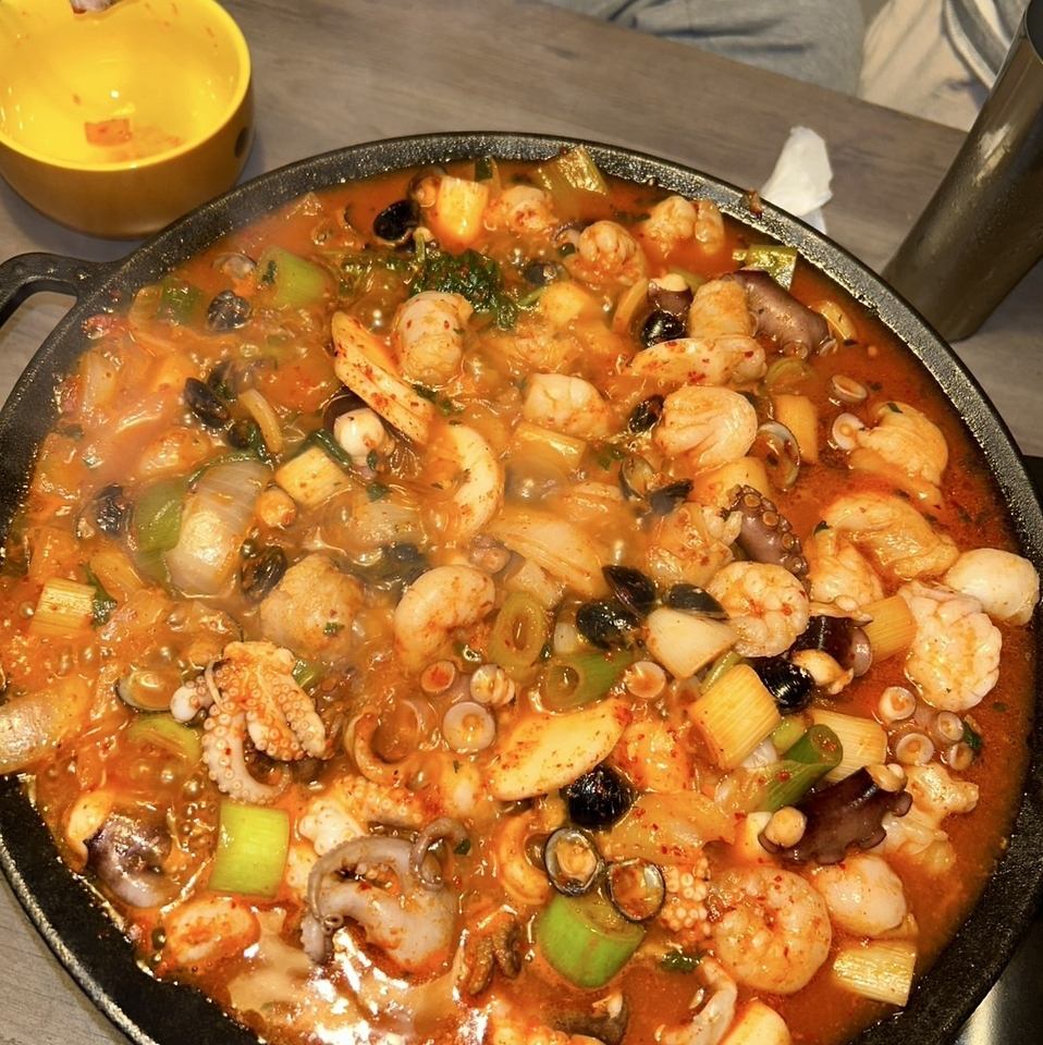 ナッコプセとチュクミに特化した専門店！ほか韓国料理もあり！