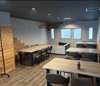 2F 6인용 6명까지는 1 테이블로의 안내◎6명 이상도 테이블을 붙여 식사 가능합니다!