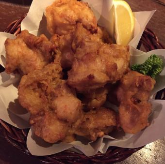 鶏腿肉のからあげ