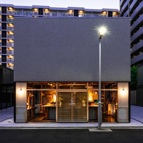 住宅街に佇む料理店