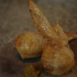 手羽先の唐揚げ サルシッチャ