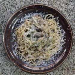 胡椒とチーズのパスタ