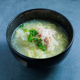 鶏白湯ラーメン