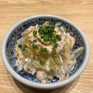 Steamed chicken with green onion and salt sauce