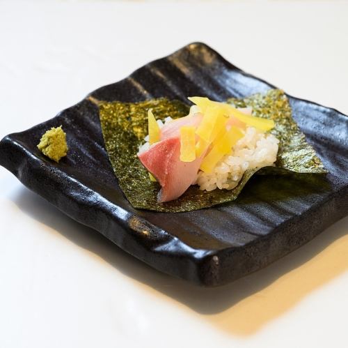 Bite-sized hand-rolled buritaku