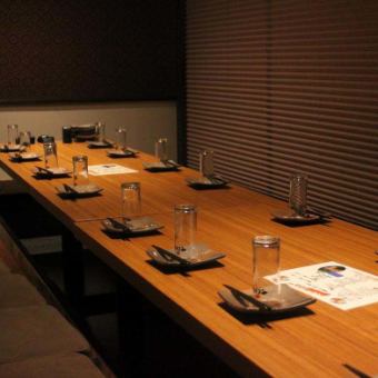 Private room for 10 people, 20, 30, 50, 135 people.