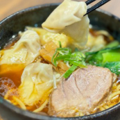 ワンタン麺