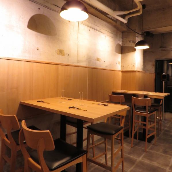 We also have table seats that can accommodate up to 4 people! Enjoy authentic yakitori and sake / wine in a calm atmosphere.