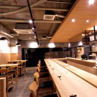 We have counter seats where you can relax.The shopkeeper will provide yakitori according to the customer's pace.Not only can it be used by one person, but it can also be used for important occasions such as entertaining guests and anniversaries.It goes well with carefully selected sake and wine.