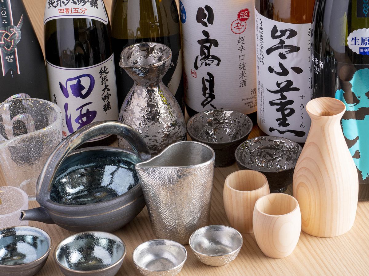 Discerning sake purchased on a monthly basis! All-you-can-drink carefully selected sake!