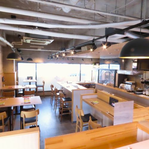雰囲気自慢の店内