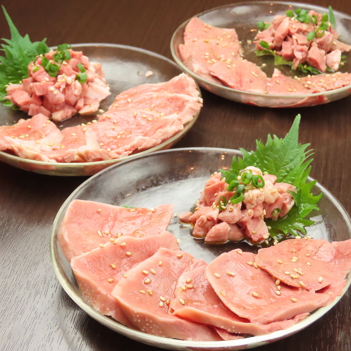 新鮮でクセになる！各種もつ刺し
