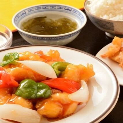 The set meals offer a wide variety of options.