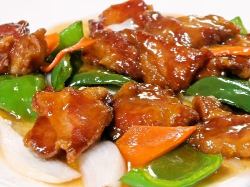 Sweet and Sour Pork / Spicy Stir-fried Pork and Cabbage