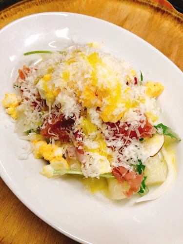 White asparagus and prosciutto salad with soft-boiled egg
