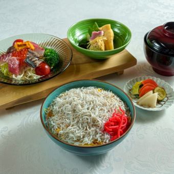 蒸し寿司膳（しらす）