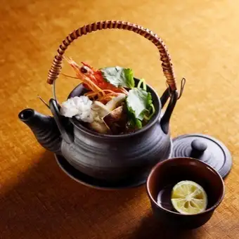 【ディナー秋季限定】鱧と松茸の土瓶蒸し