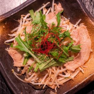 Pork and bean sprouts with ponzu sauce