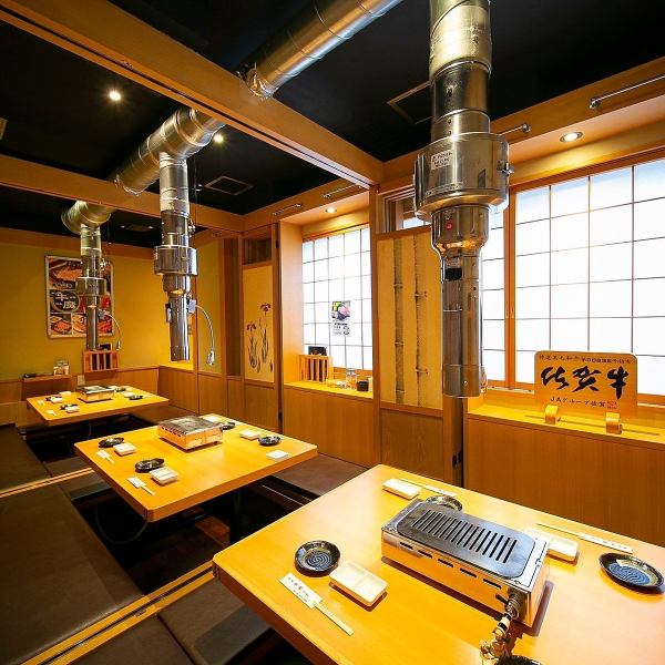 貸切のご案内!隣り合わせた15名様の掘りごたつ個室を連結することで、最大30名様の大きな貸切フロアとしてご利用いただけます。宴会、同窓会、決起会など、人数が多く、プライベートな空間を確保したい時に最適です。幹事様、事前の下見も大歓迎です。