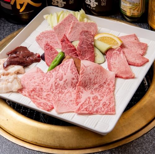 【至極の松阪牛を堪能!】カルビ・赤身・ロースに上タンまで揃った豪華「Cランチ」◎3817円(税込)