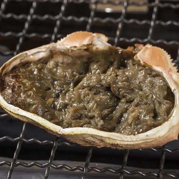 【蟹甲羅焼きも大人気◎】カニの旨味を存分に味わえる至極の一品♪大人気でリピーターもたくさん◎