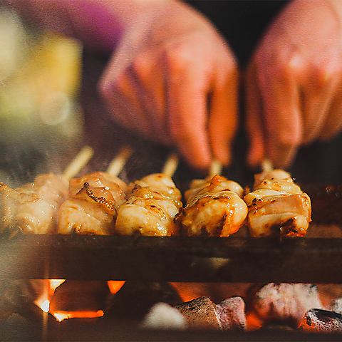 赤字覚悟！当店特製炭火焼き鳥が食べ放題に♪3時間飲み放題付き