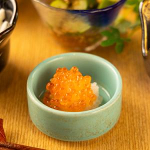 Salmon roe salad