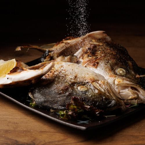 漁港直送の鮮度抜群の贅沢魚介料理の数々！