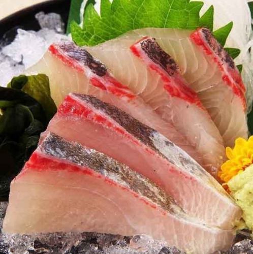カンパチお刺身