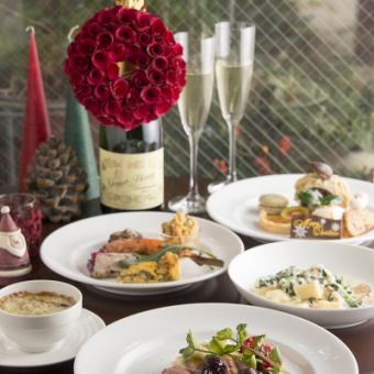 限12月24日及25日：【葡萄酒吧聖誕葡萄酒搭配套餐】5道菜+6杯葡萄酒，僅需11,000日元