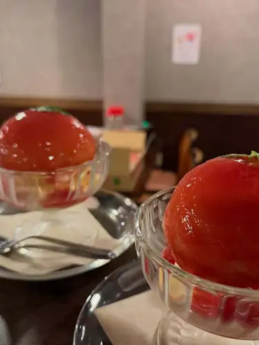 9月13日。日曜日。
本日もランチやってまーす！

メルバ潤沢🍑食べに来て❤️

社会ルモマン静岡
♯静岡ワインバー
♯ワインとスイーツ
♯ピーチメルバ