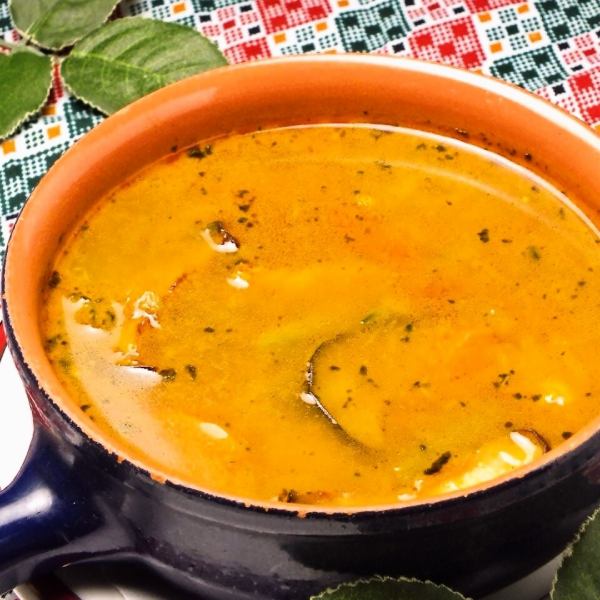 身体に染み渡る…★　【チキンベジタブルスープカレー】