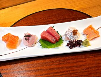 刺し身の盛合せ(一人前）
