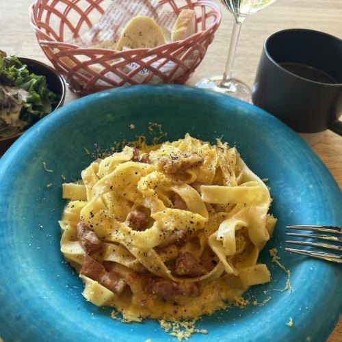 生パスタを使ったパスタセットは7種類◎