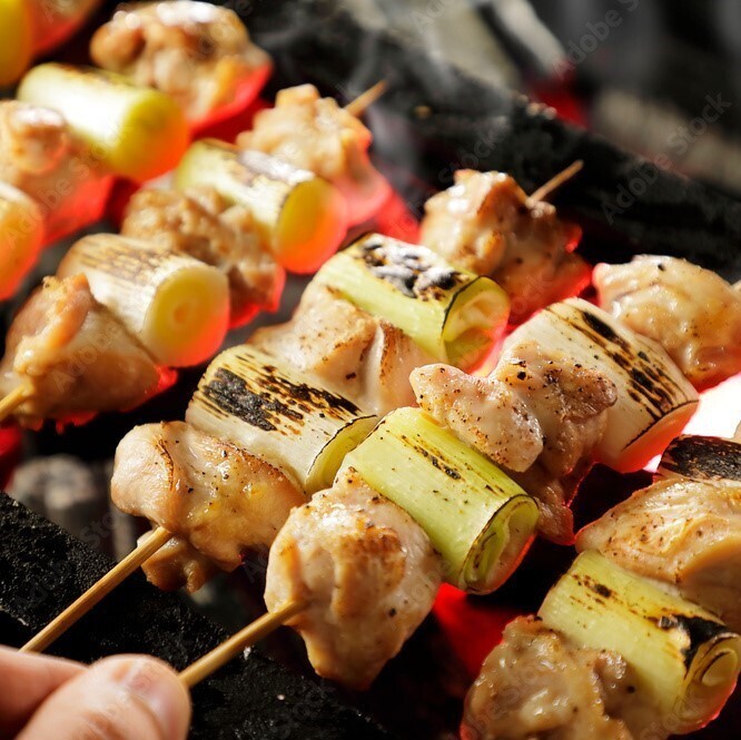 手打ちの串を丁寧にじっくりと焼き上げ提供いたします♪