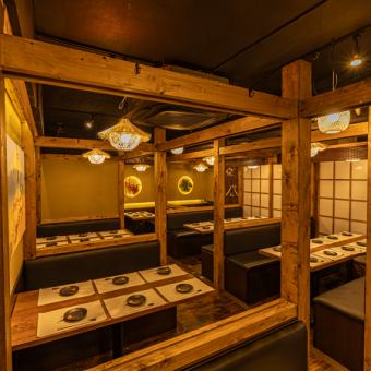 《最大150名様まで貸切可能》 これだけの規模の貸切が出来るのは、新橋のなかでも希少です！幹事様も安心！会社宴会におすすめの大型テーブル個室やゆったりとした空間が人気です♪大切なお客様を迎えての接待やビジネス仲間との会食、お仕事仲間との歓送迎会や忘年会はもちろん、家族・親族でのお食事などにもご利用下さい