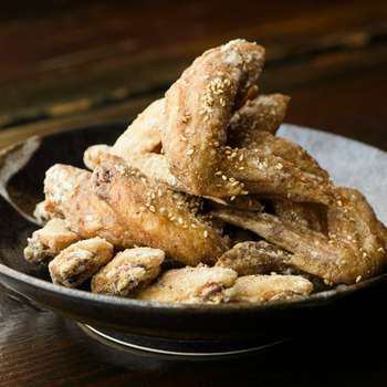 黄金手羽先の唐揚げ